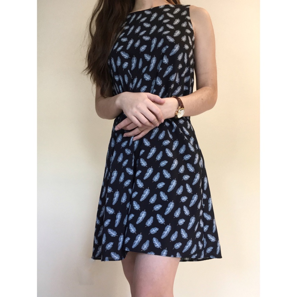 Black/Blue Feather-Patterned Dress
